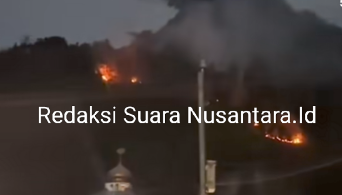 Kebakaran Lahan Melanda Perbukitan Sukamaju Bandar Lampung, Api Membara di Atas Bukit