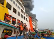 KMP Batu Mandi Terbakar di Perairan Merak Usai Bertolak dari Bakauheni, Seluruh Penumpang Dievakuasi